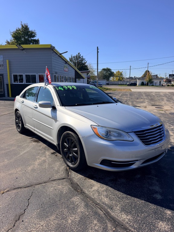 2012 Chrysler 200 Image 3