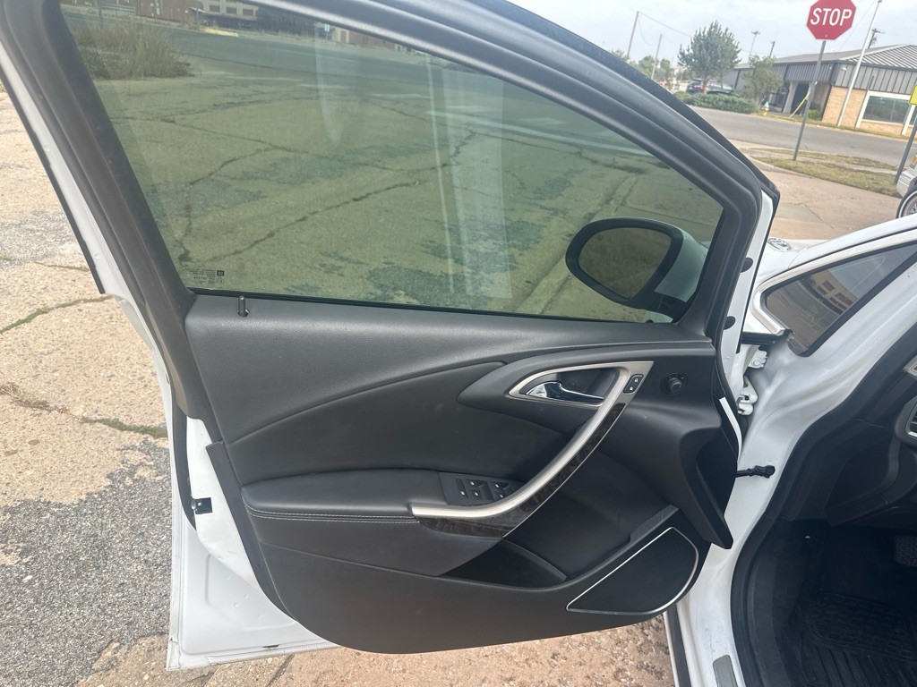 2016 Buick Verano Image 4