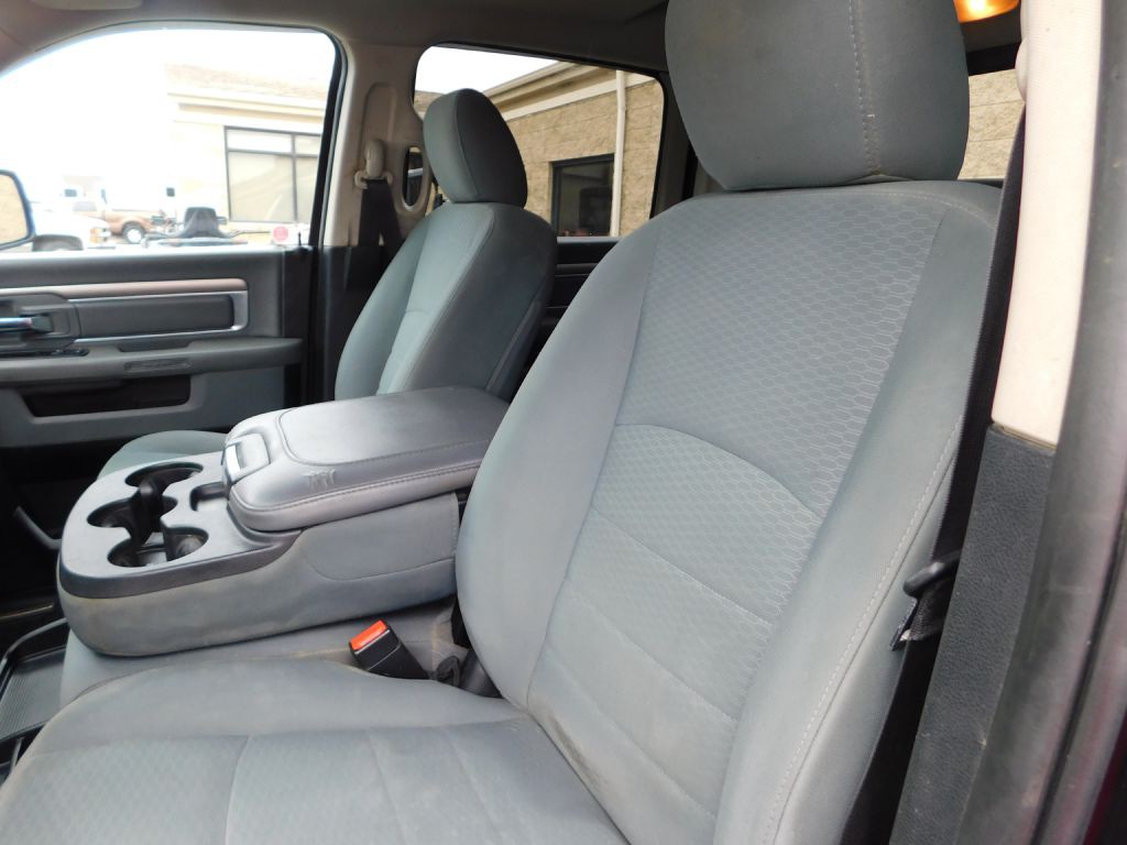 2017 RAM 1500 Image 4
