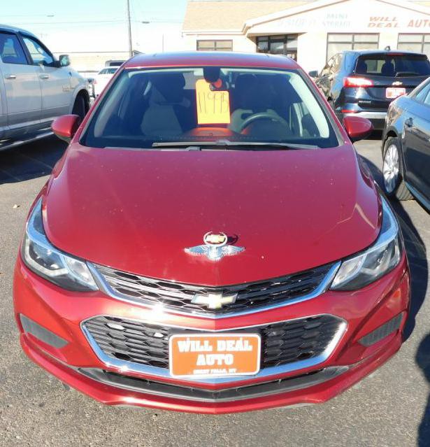 2017 Chevrolet Cruze Image 2