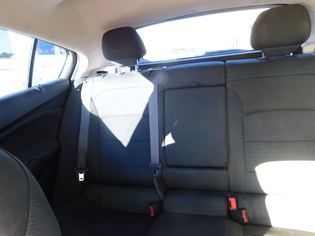2017 Chevrolet Cruze Image 5