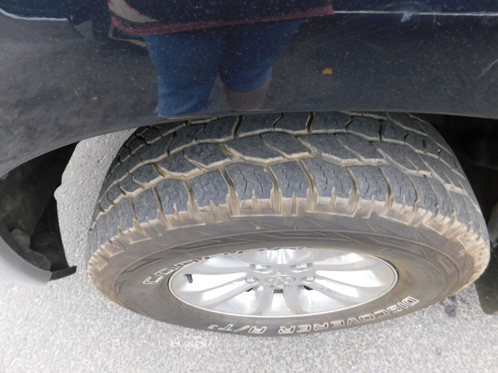 2013 RAM 1500 Image 2