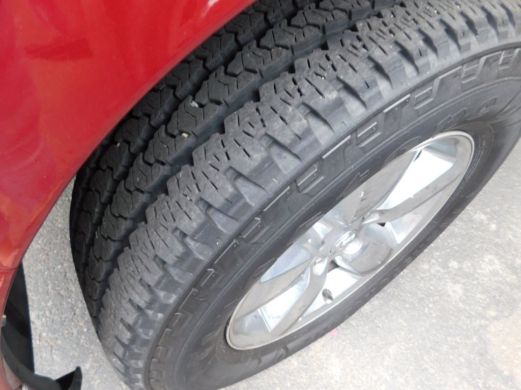 2015 RAM 1500 Image 3