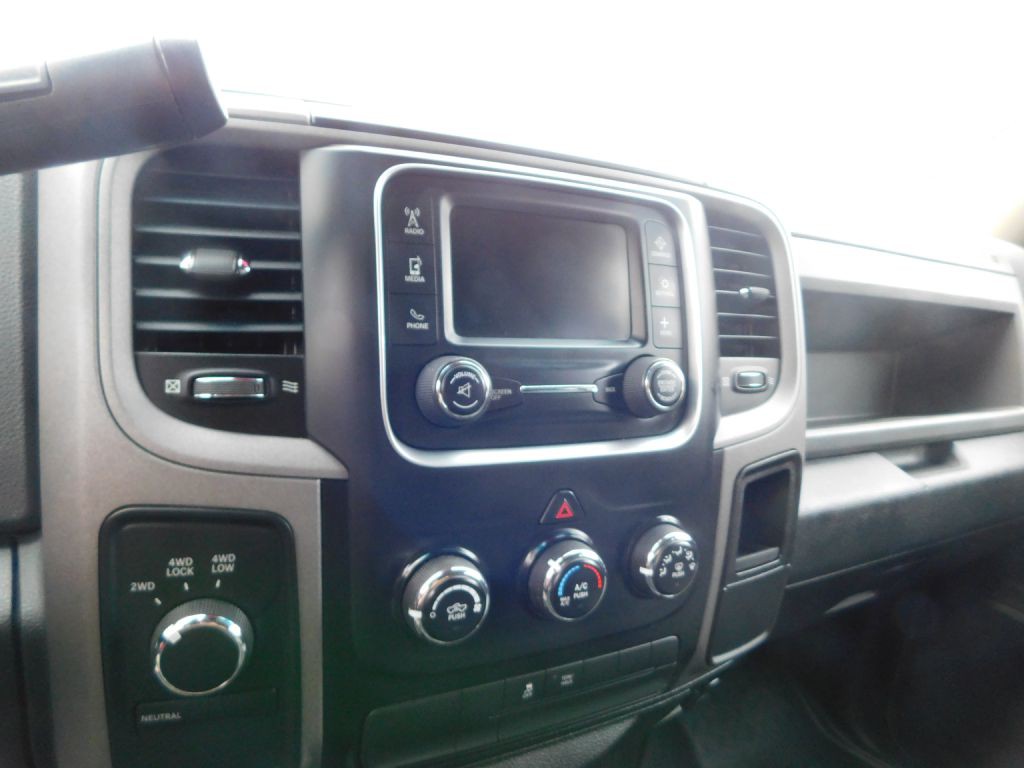 2015 RAM 1500 Image 6