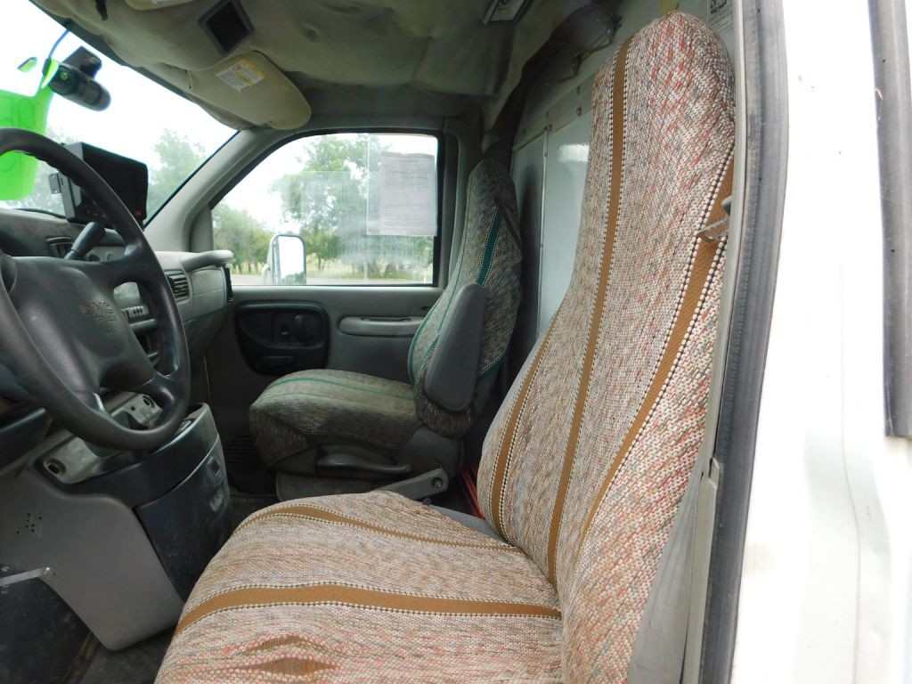 1997 GMC Savana Image 4