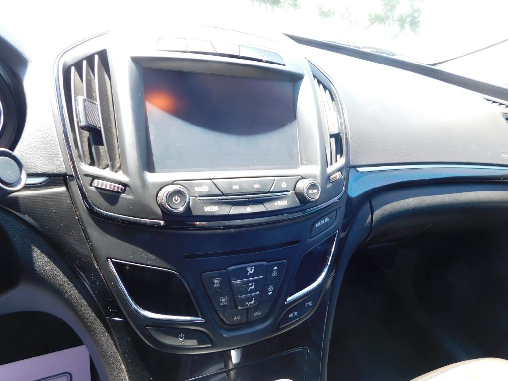 2016 Buick Regal Image 6