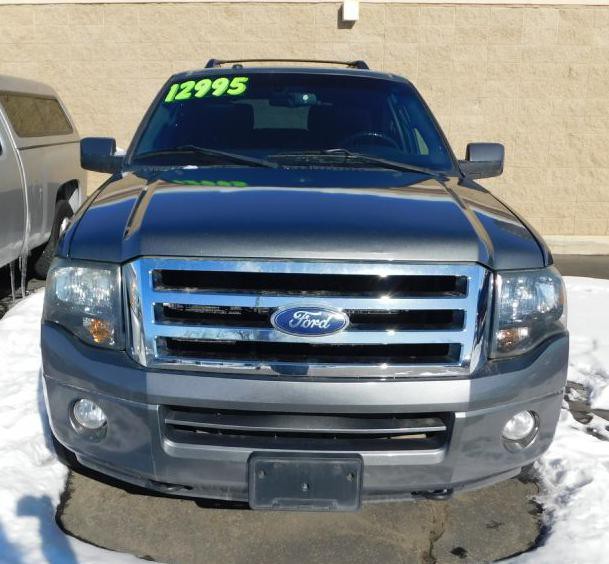 2011 Ford Expedition Image 2