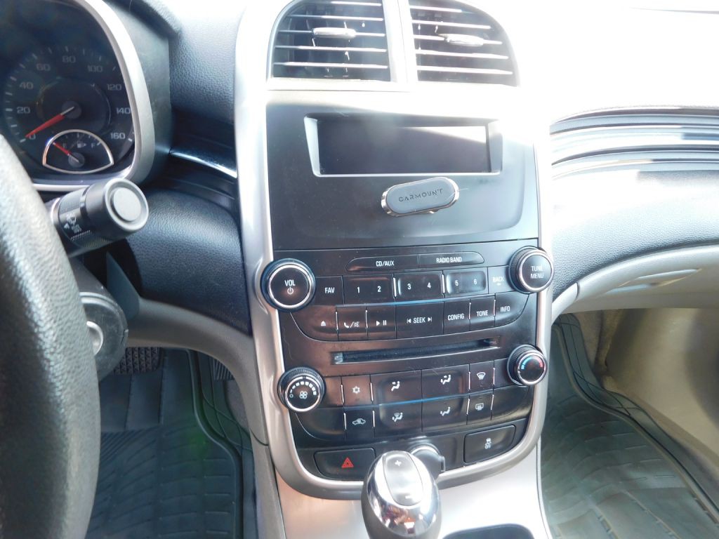 2014 Chevrolet Malibu Image 7