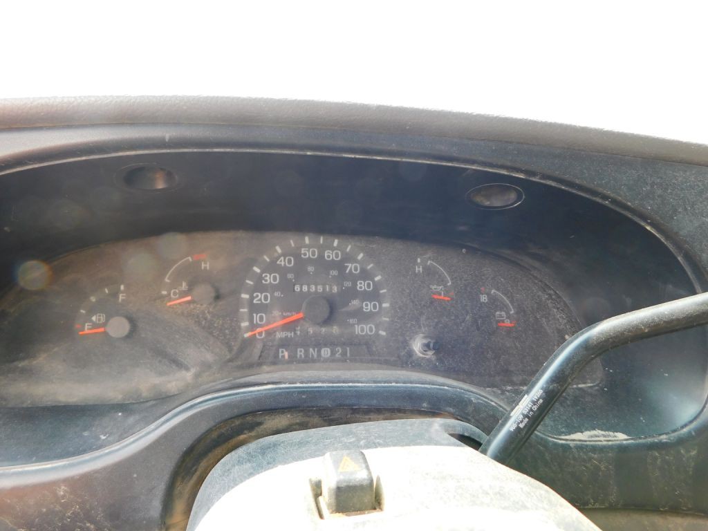 2000 Ford Econoline Image 6