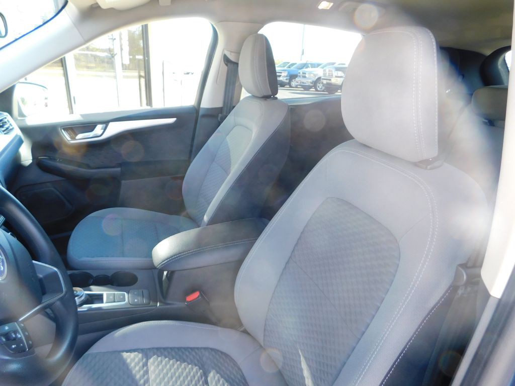 2020 Ford Escape Image 6
