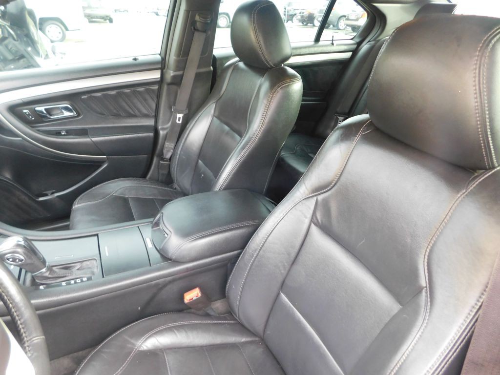 2013 Ford Taurus Image 6
