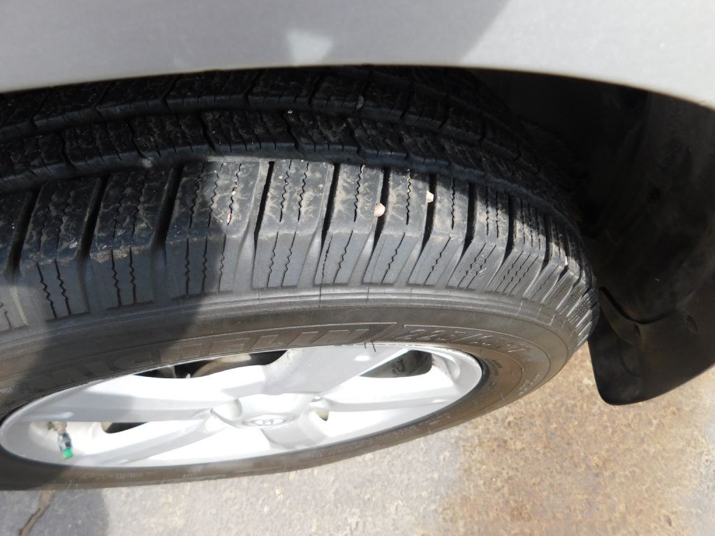 2008 Toyota Rav4 Image 2