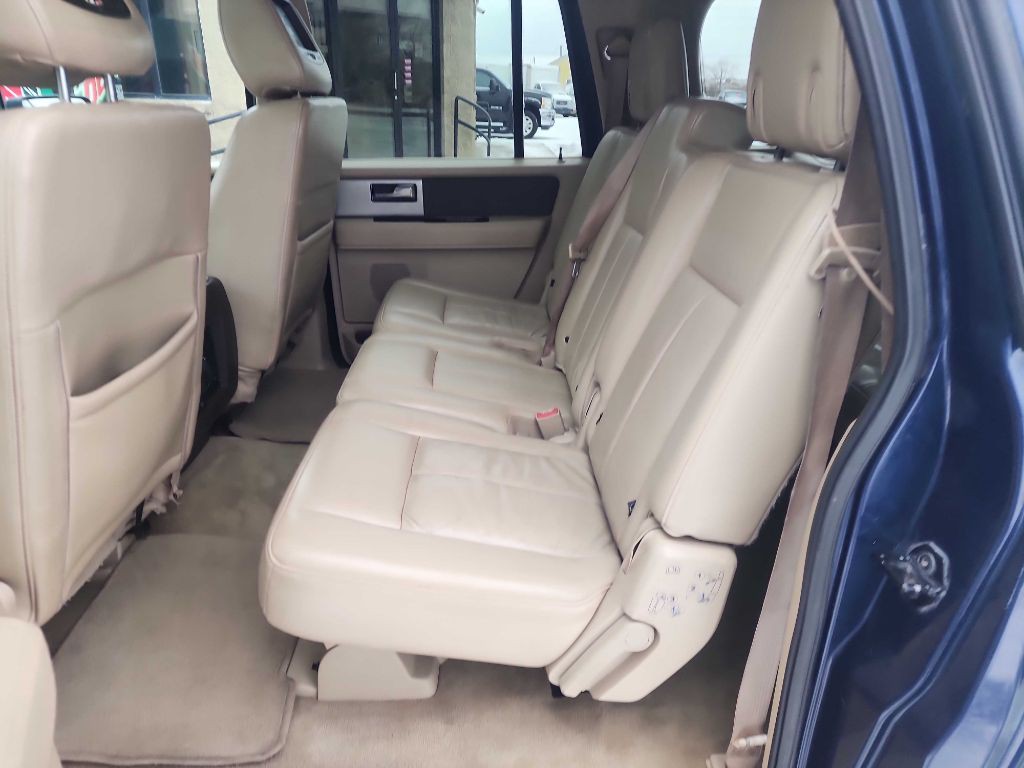 2011 Ford Expedition Image 7