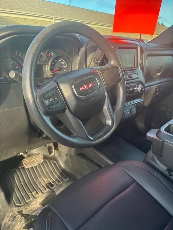 2023 GMC Sierra Image 6