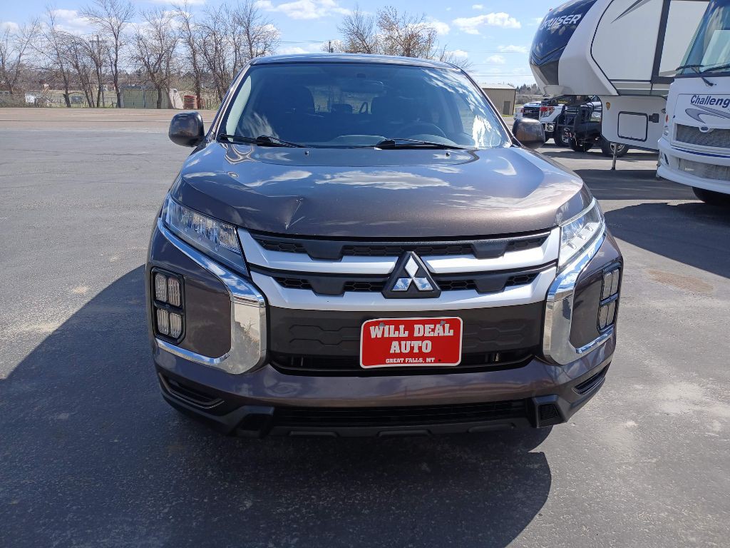2020 Mitsubishi Outlander Image 2