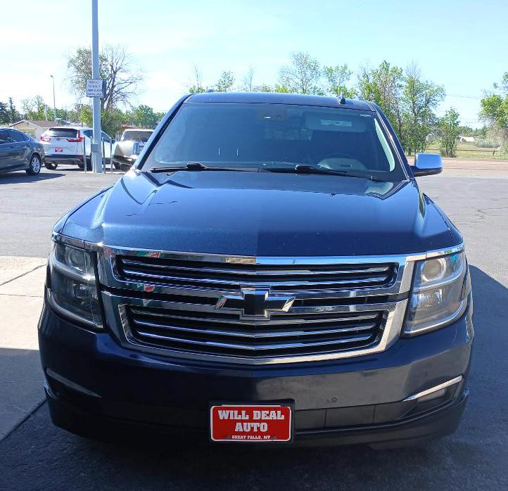 2018 Chevrolet Suburban Image 2