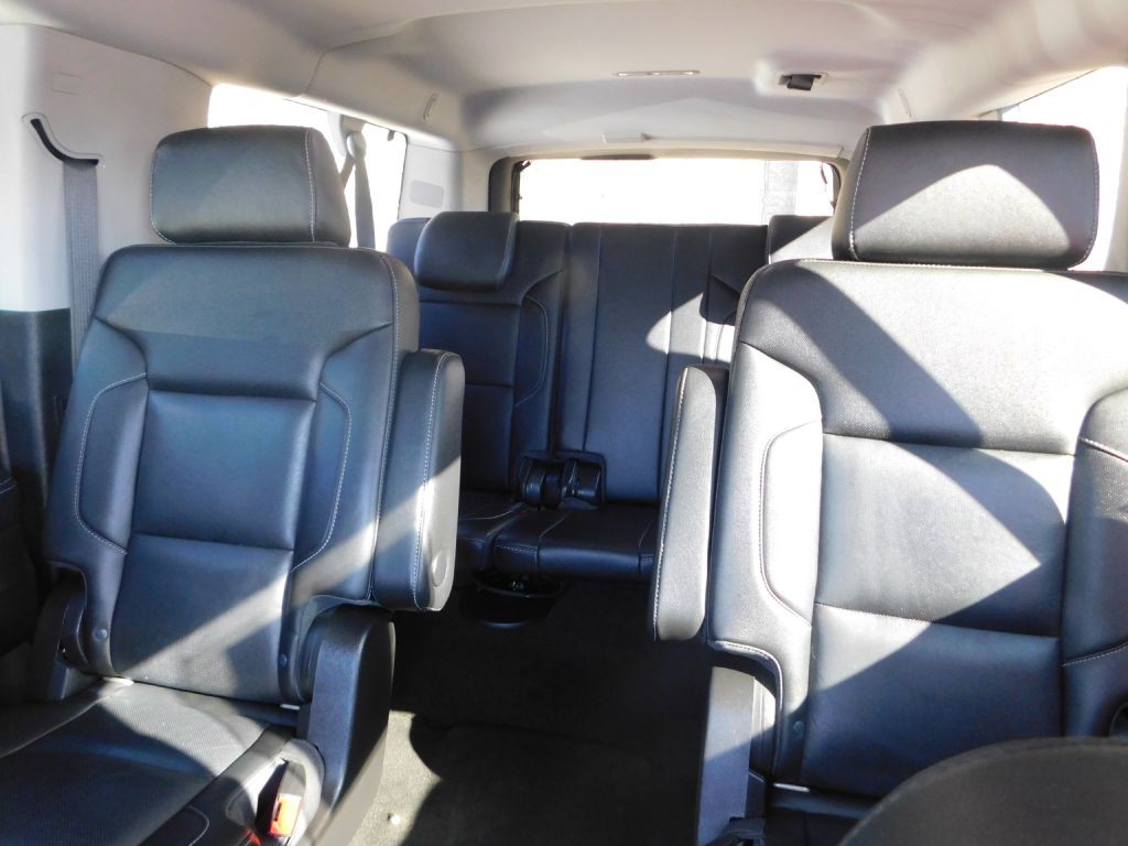 2018 Chevrolet Suburban Image 6