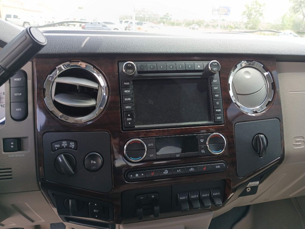 2009 Ford F-350 Image 9