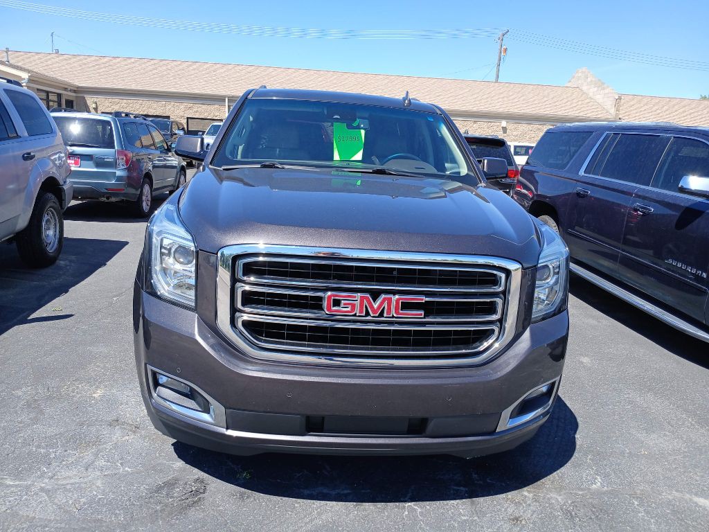 2017 GMC Yukon Image 2