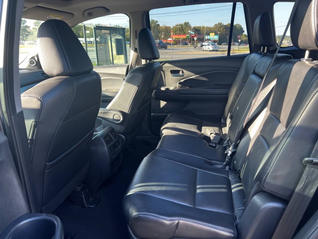 2017 Honda Pilot Image 11