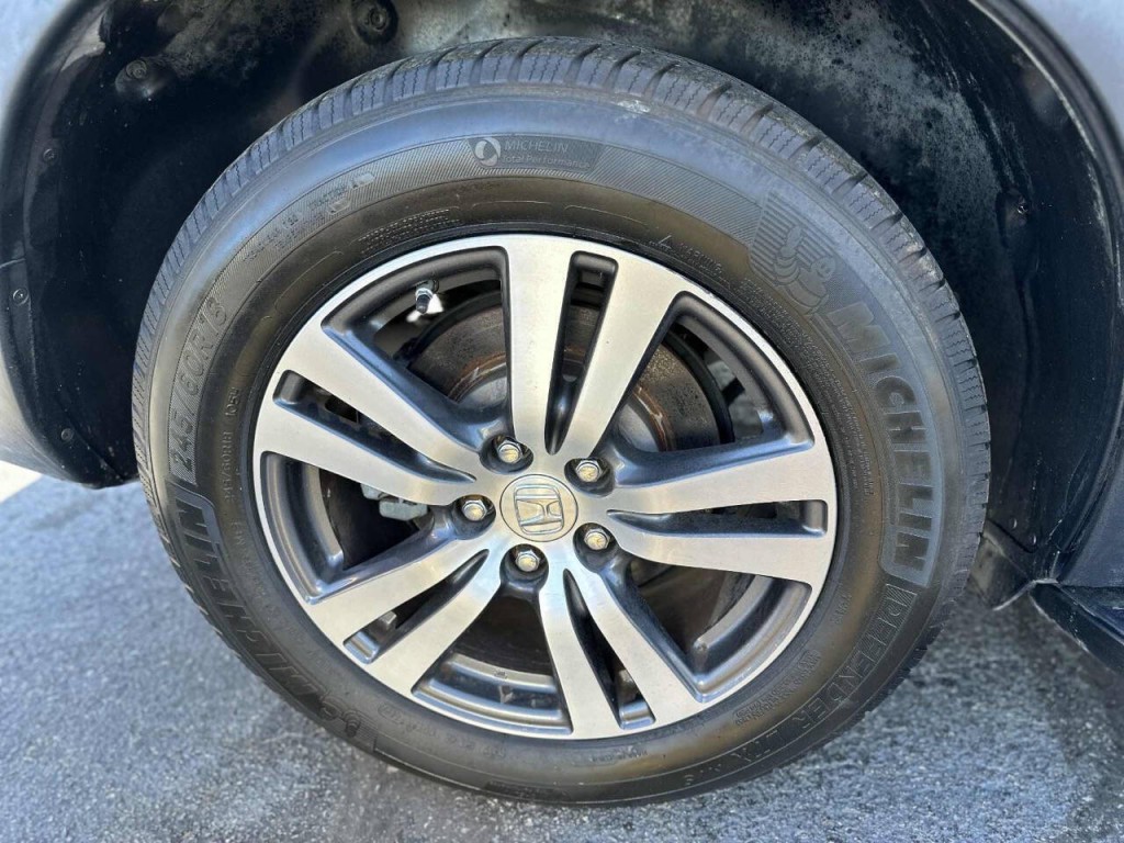 2017 Honda Pilot Image 19