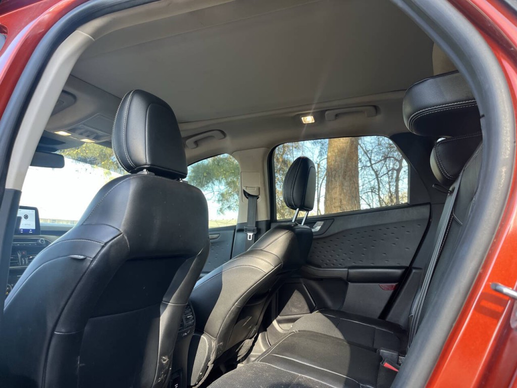 2020 Ford Escape Image 15