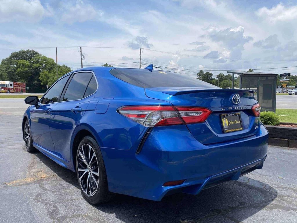 2019 Toyota Camry Image 5