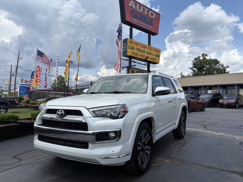 2016 Toyota 4Runner Image 2