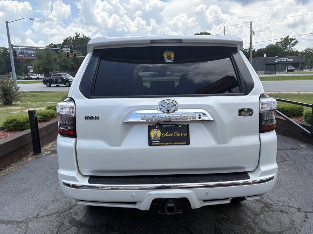 2016 Toyota 4Runner Image 6