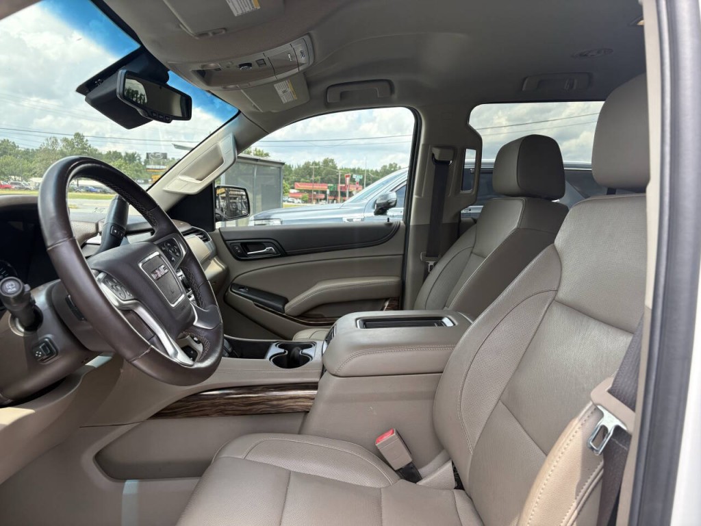 2018 GMC Yukon Image 9