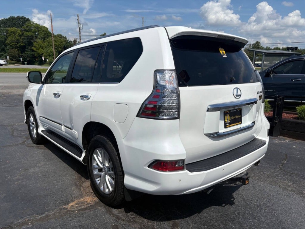 2017 Lexus GX 460 Image 15