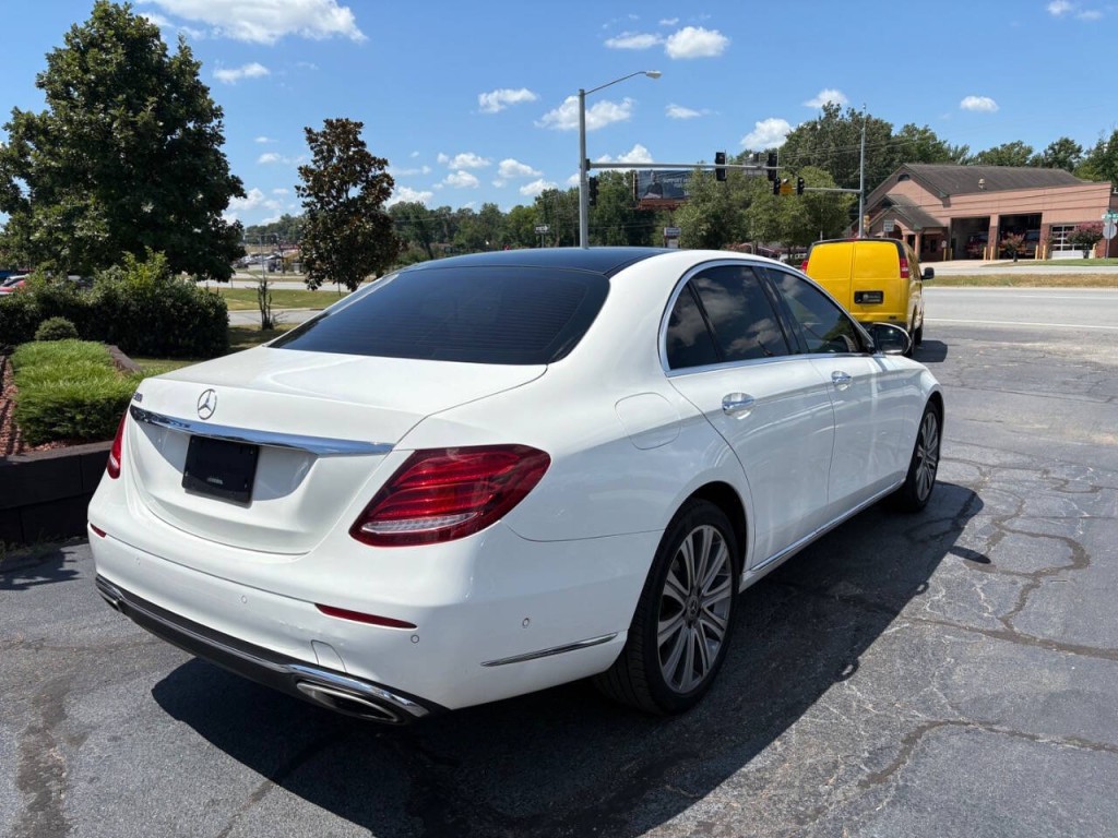 2018 Mercedes-Benz E-Class Image 5