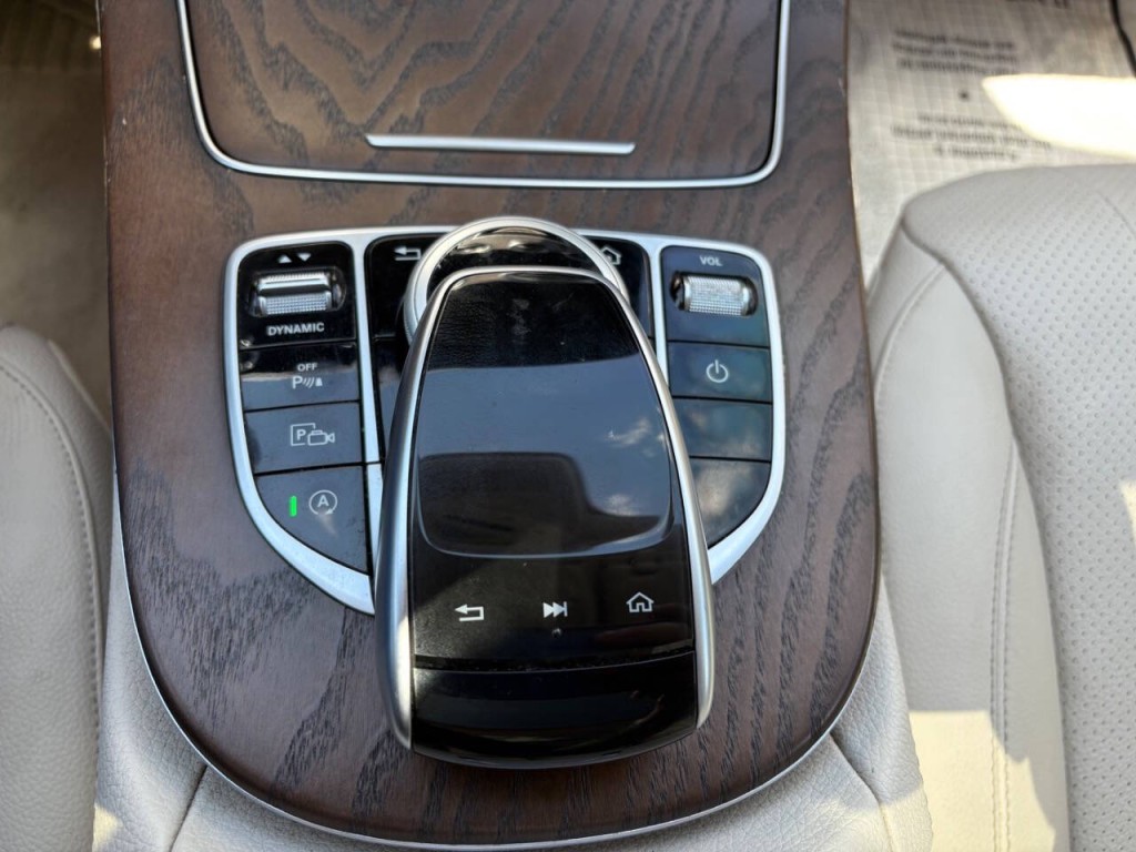 2018 Mercedes-Benz E-Class Image 14