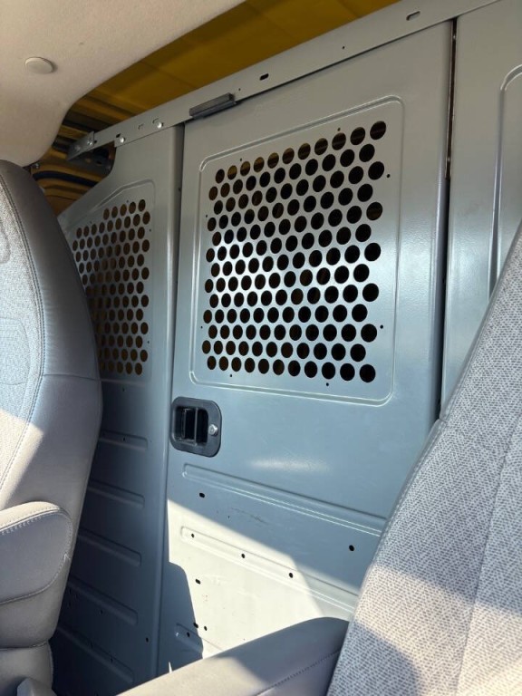 2021 Chevrolet Express Image 9