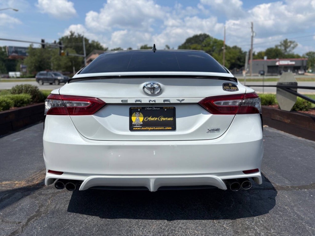 2019 Toyota Camry Image 6