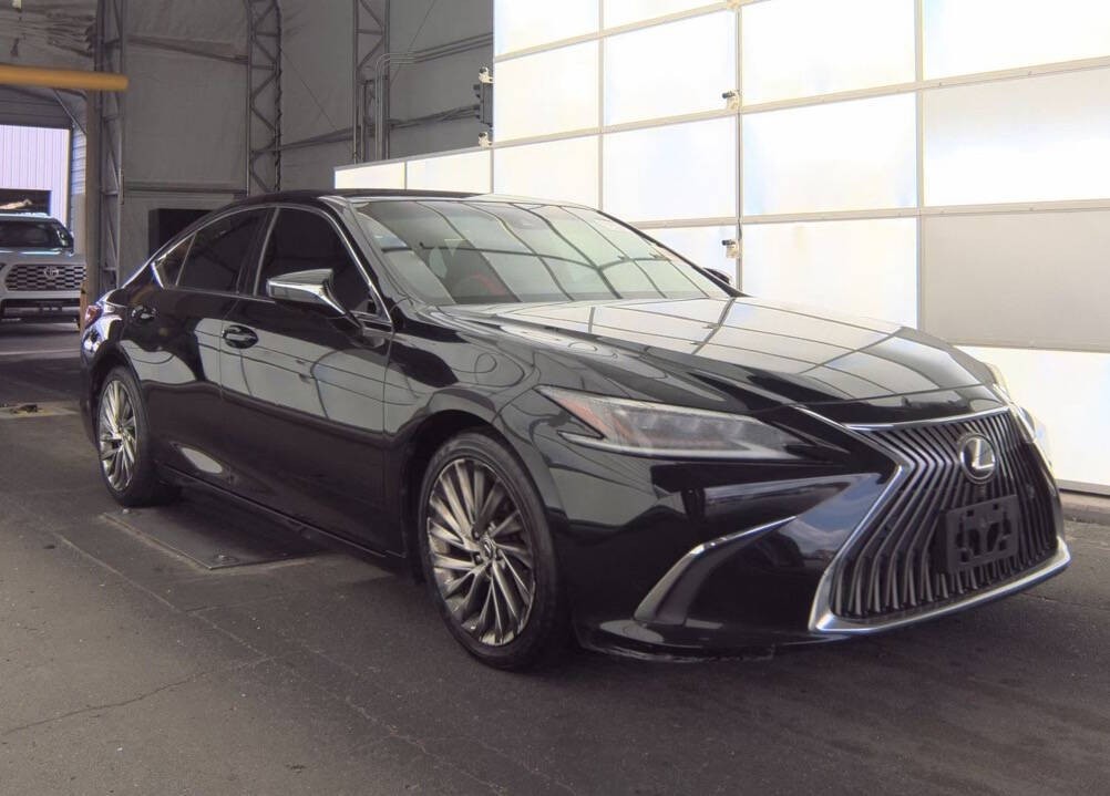 2019 Lexus ES 350 Image 3