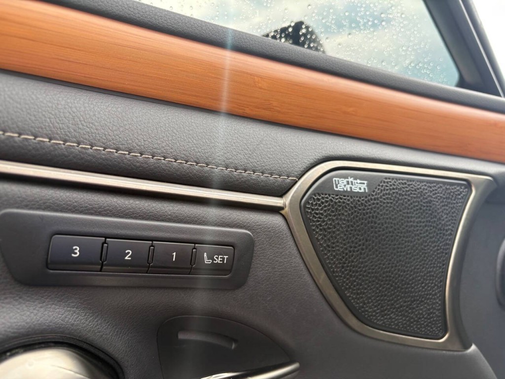 2019 Lexus ES 350 Image 11
