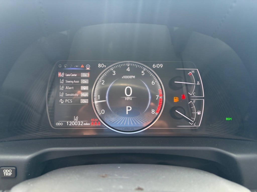2019 Lexus ES 350 Image 13
