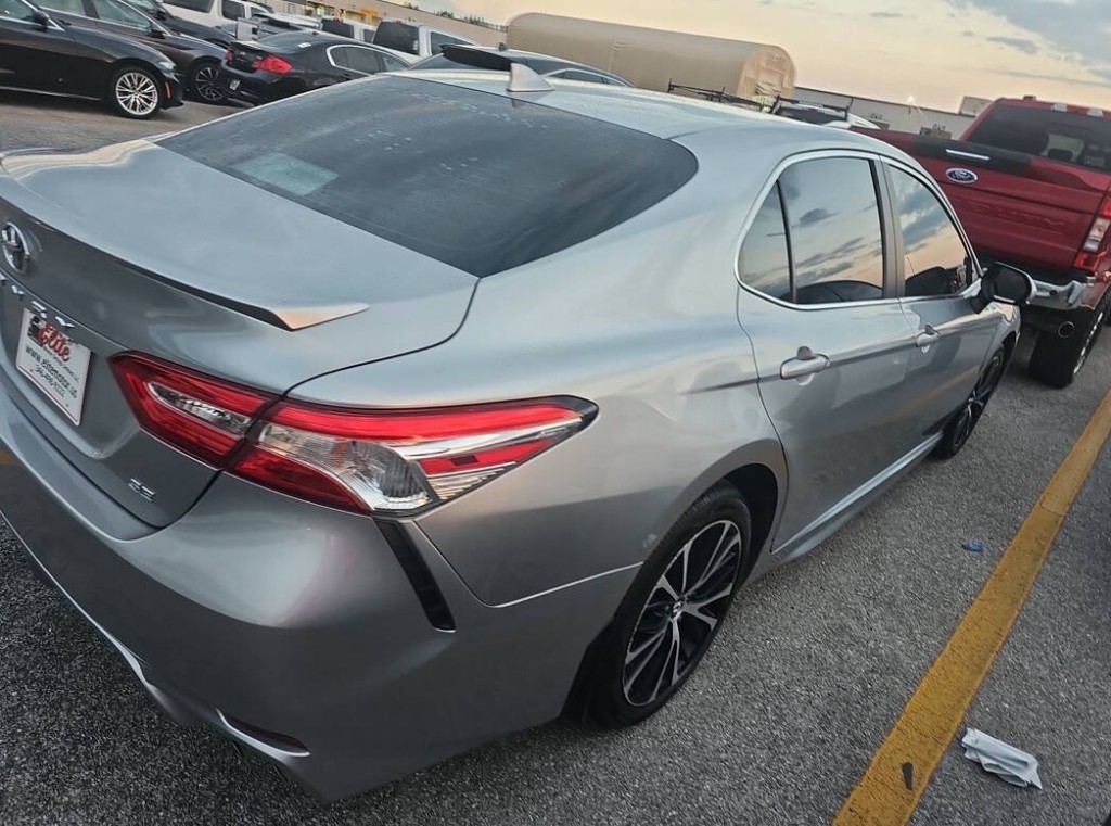 2020 Toyota Camry Image 4
