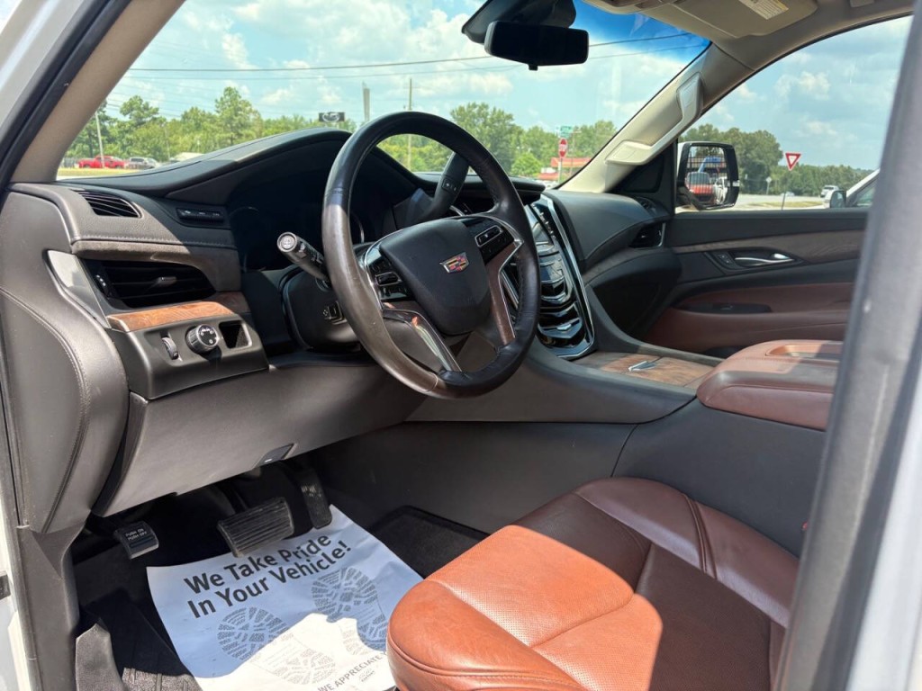 2019 Cadillac Escalade Image 7
