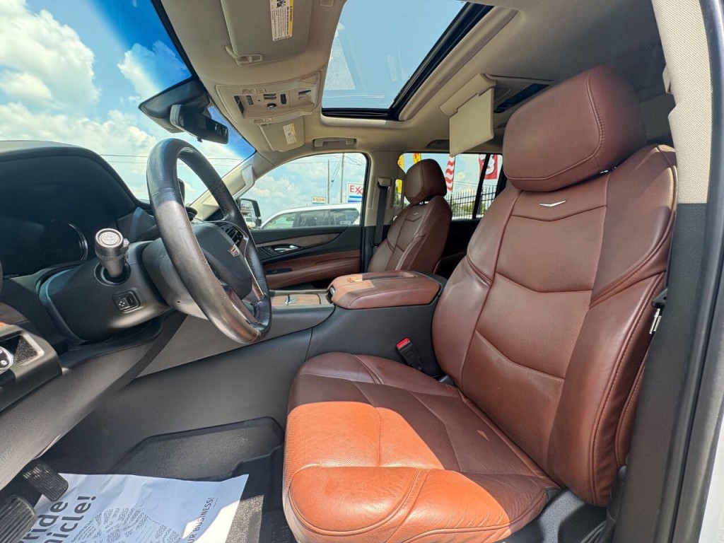 2019 Cadillac Escalade Image 8