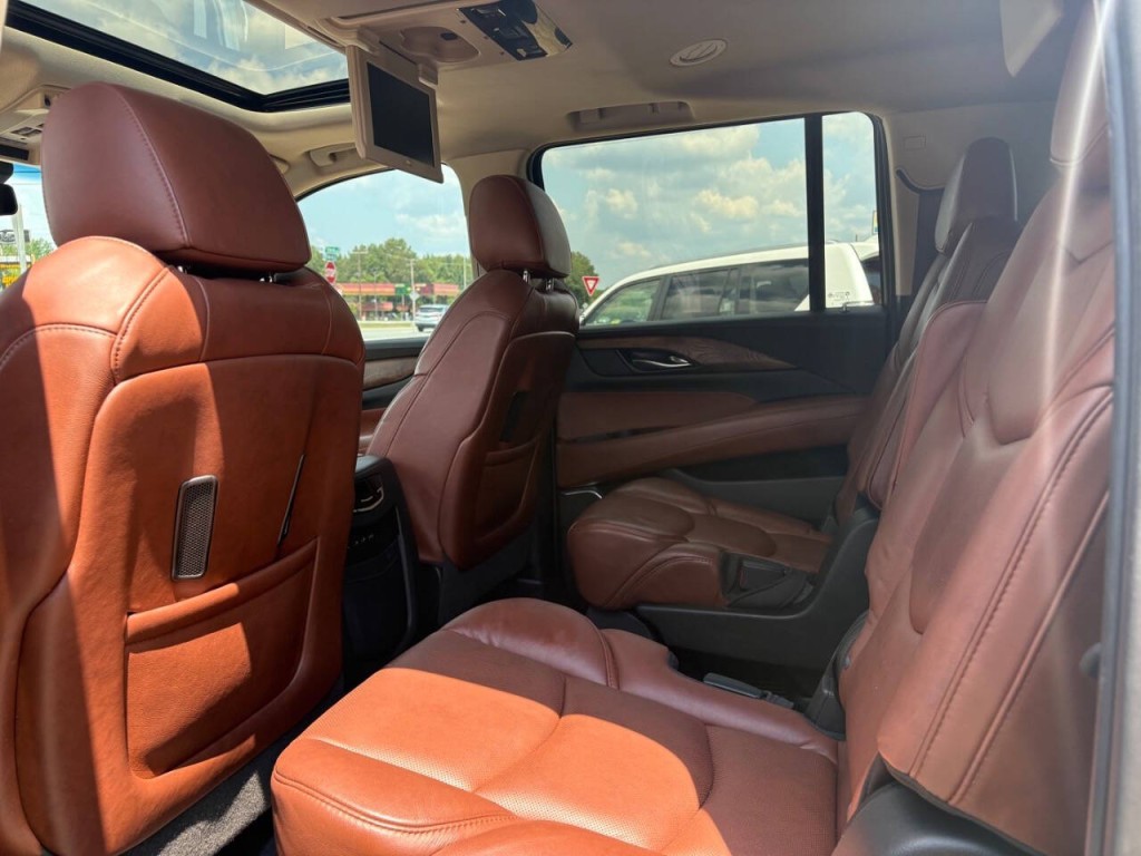 2019 Cadillac Escalade Image 9
