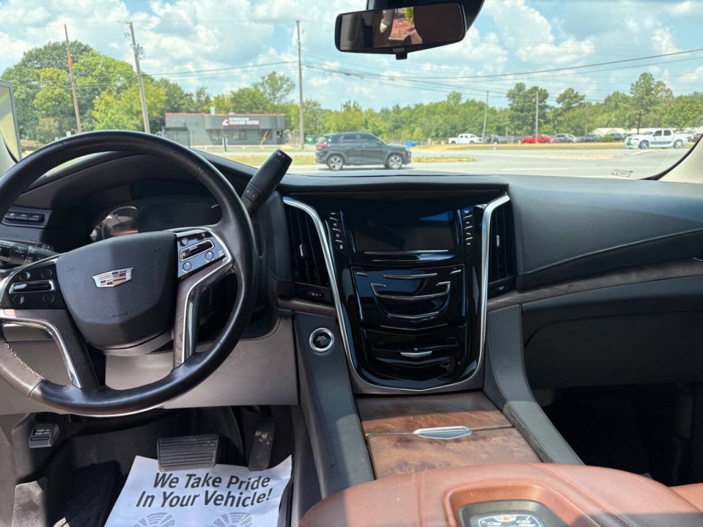 2019 Cadillac Escalade Image 11