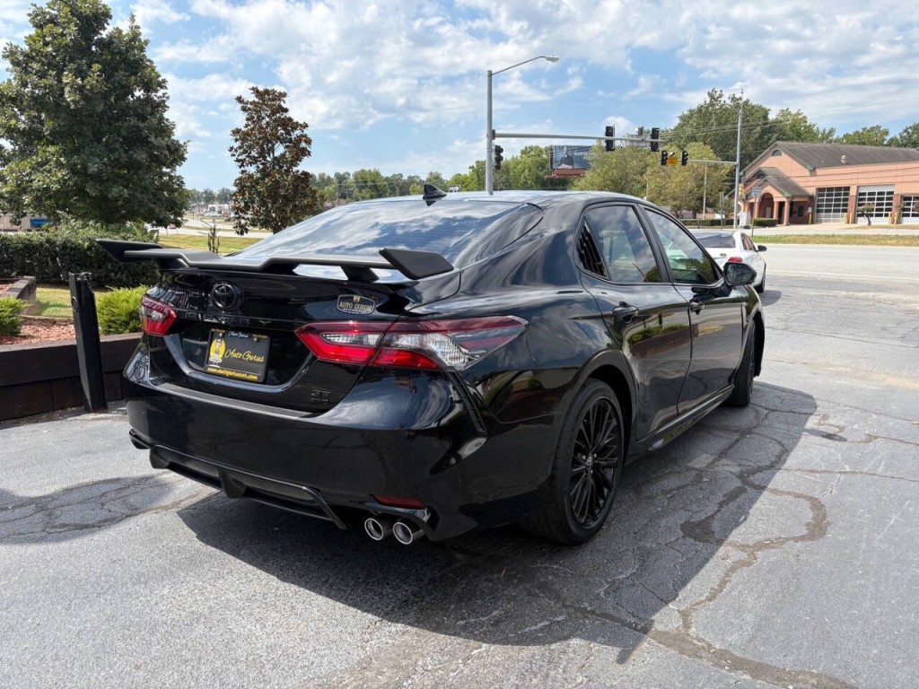 2022 Toyota Camry Image 5