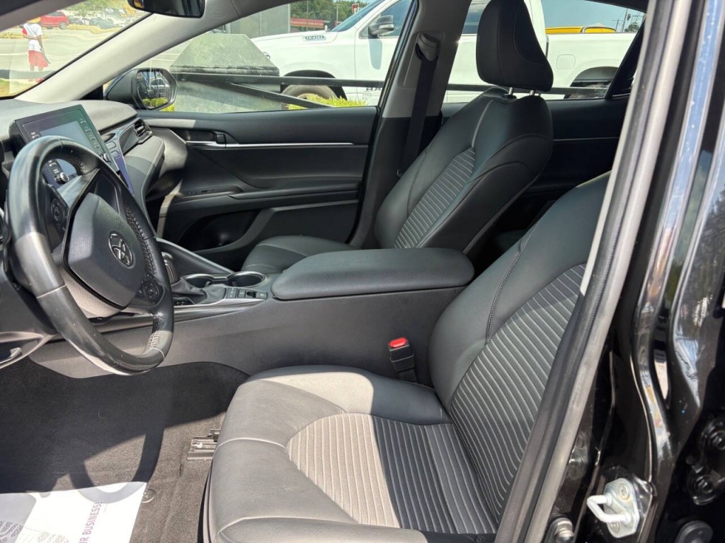 2022 Toyota Camry Image 10