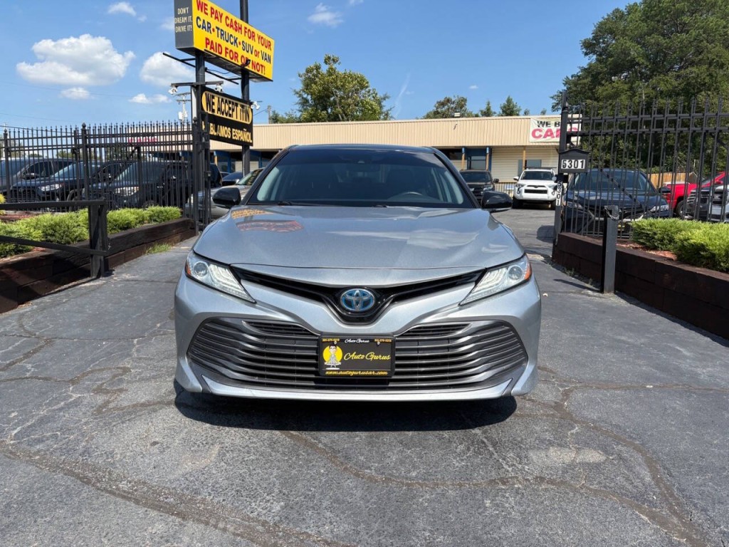 2020 Toyota Camry Image 3