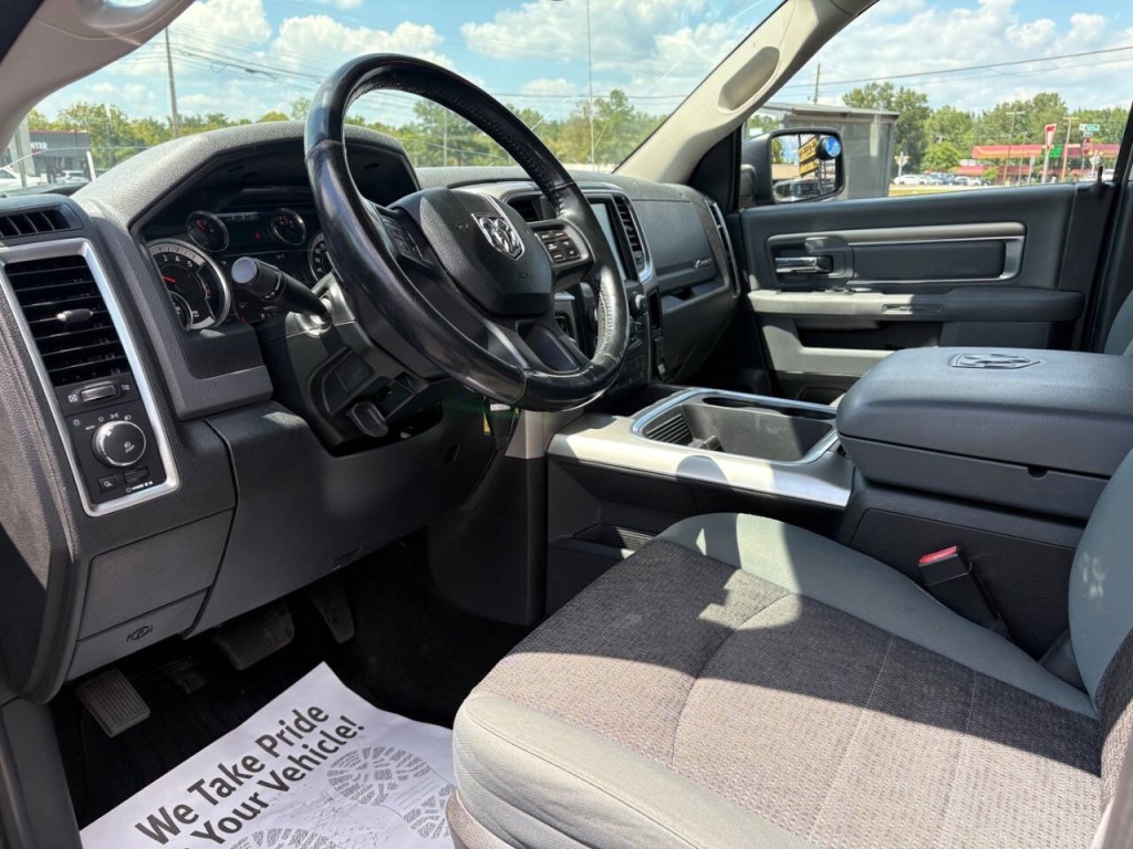 2016 RAM 1500 Image 10