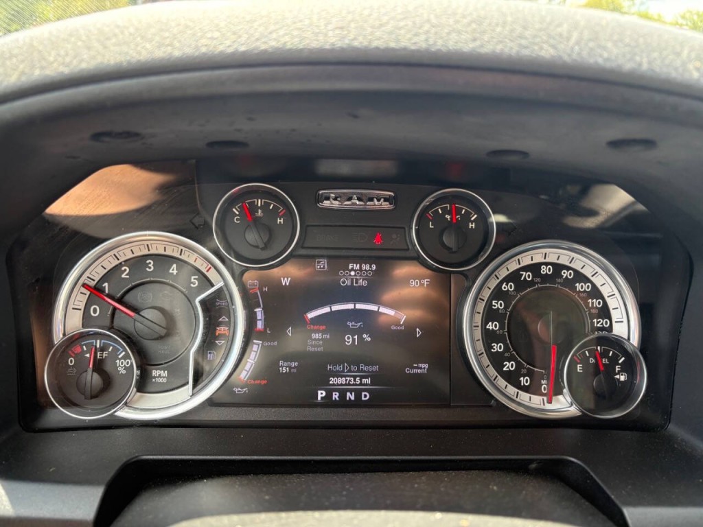 2016 RAM 1500 Image 12