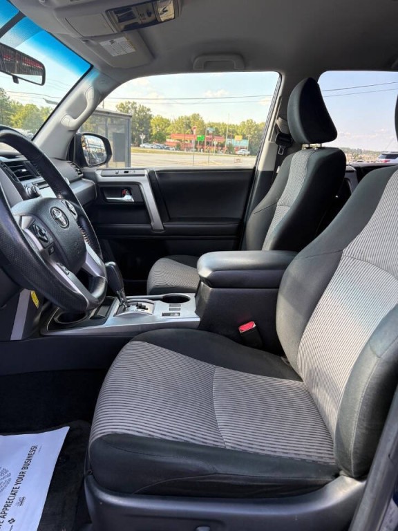 2016 Toyota 4Runner Image 12