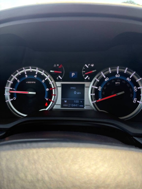 2016 Toyota 4Runner Image 17